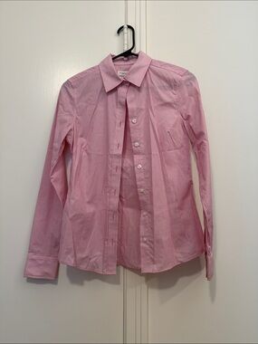 Banana Republic Pink & White Striped Button-Up Shirt